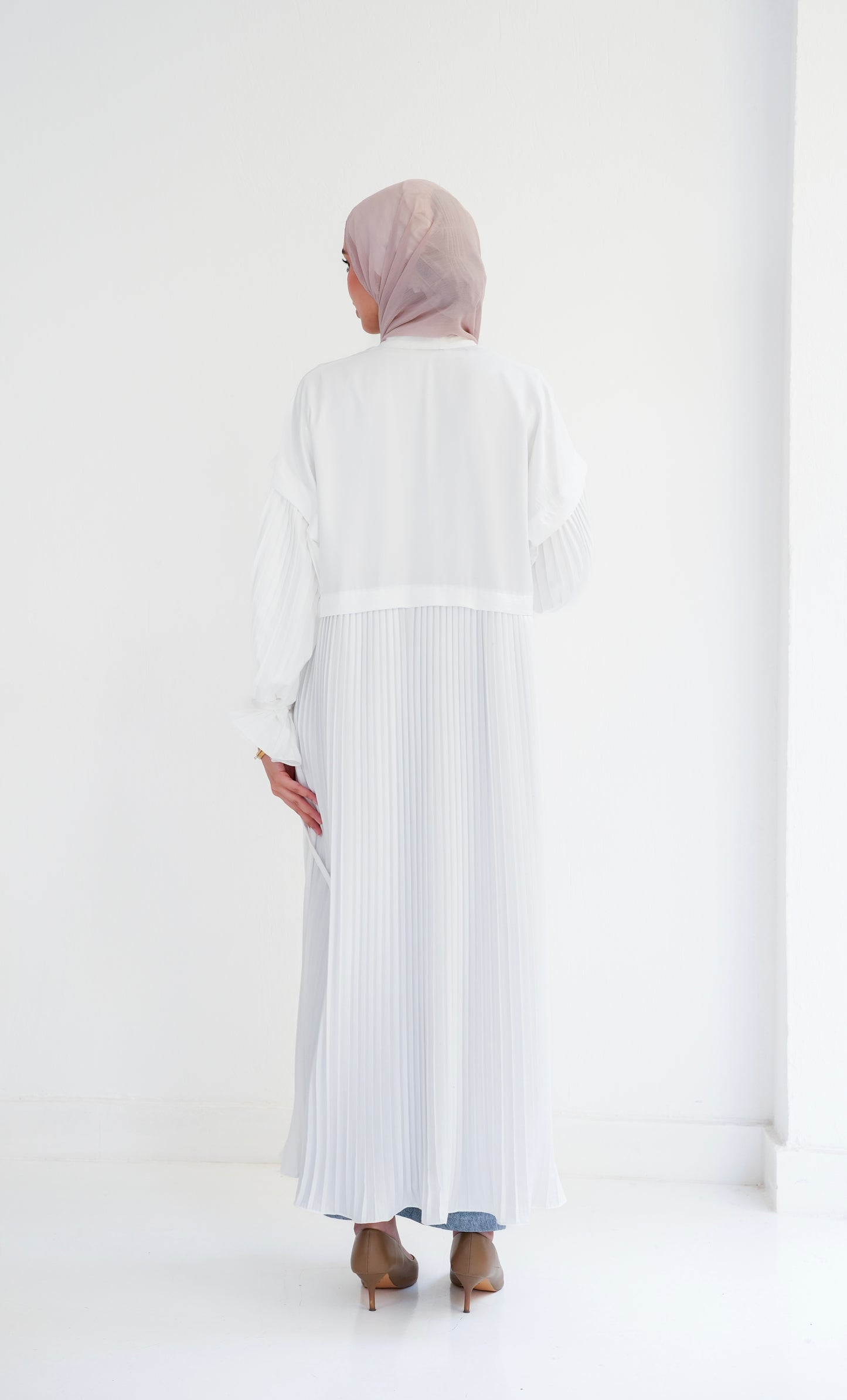 Soft pleated cardigan( white)