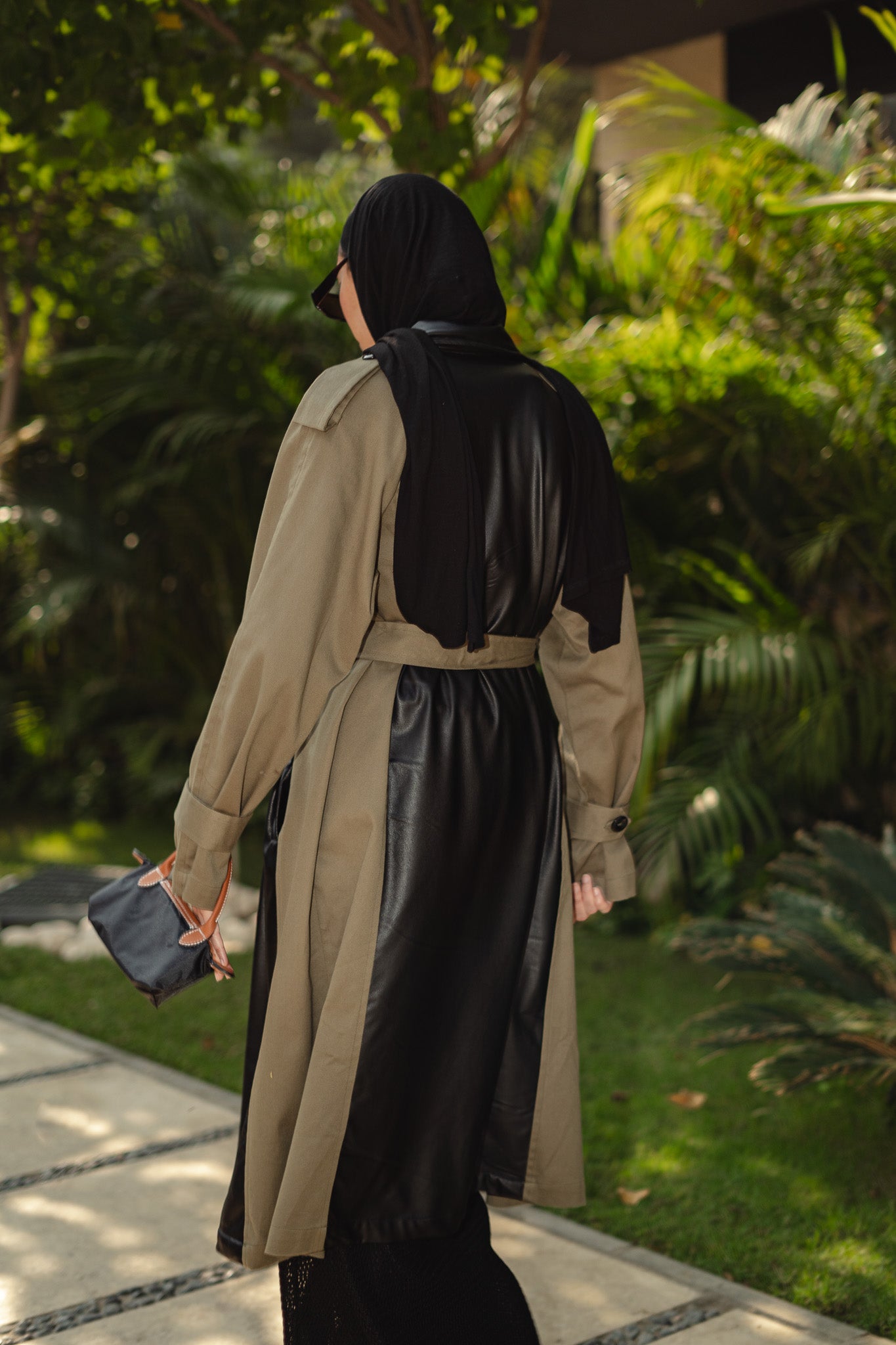 The Contrast Trench Coat - Black & Olive
