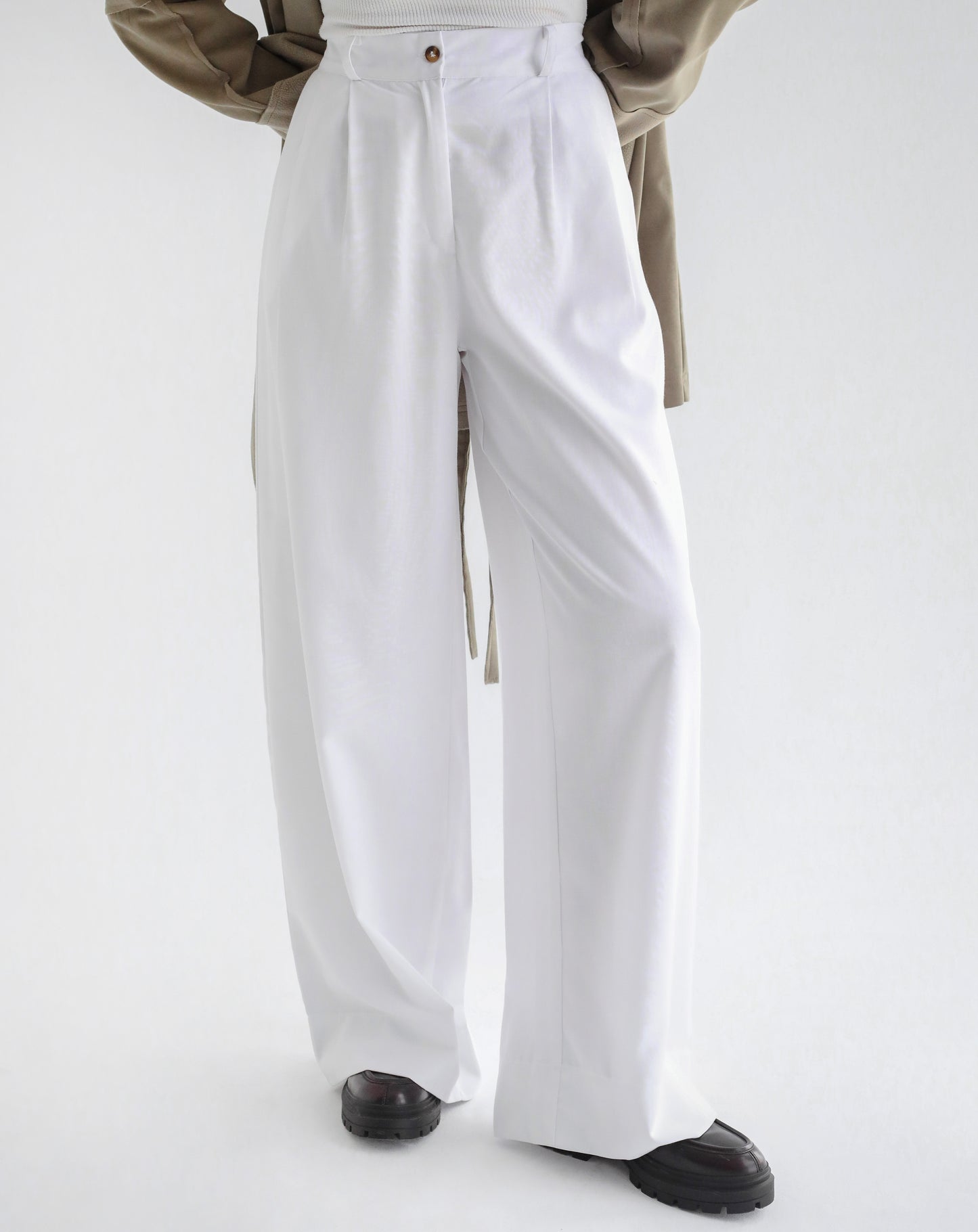 Tailored Pant- white