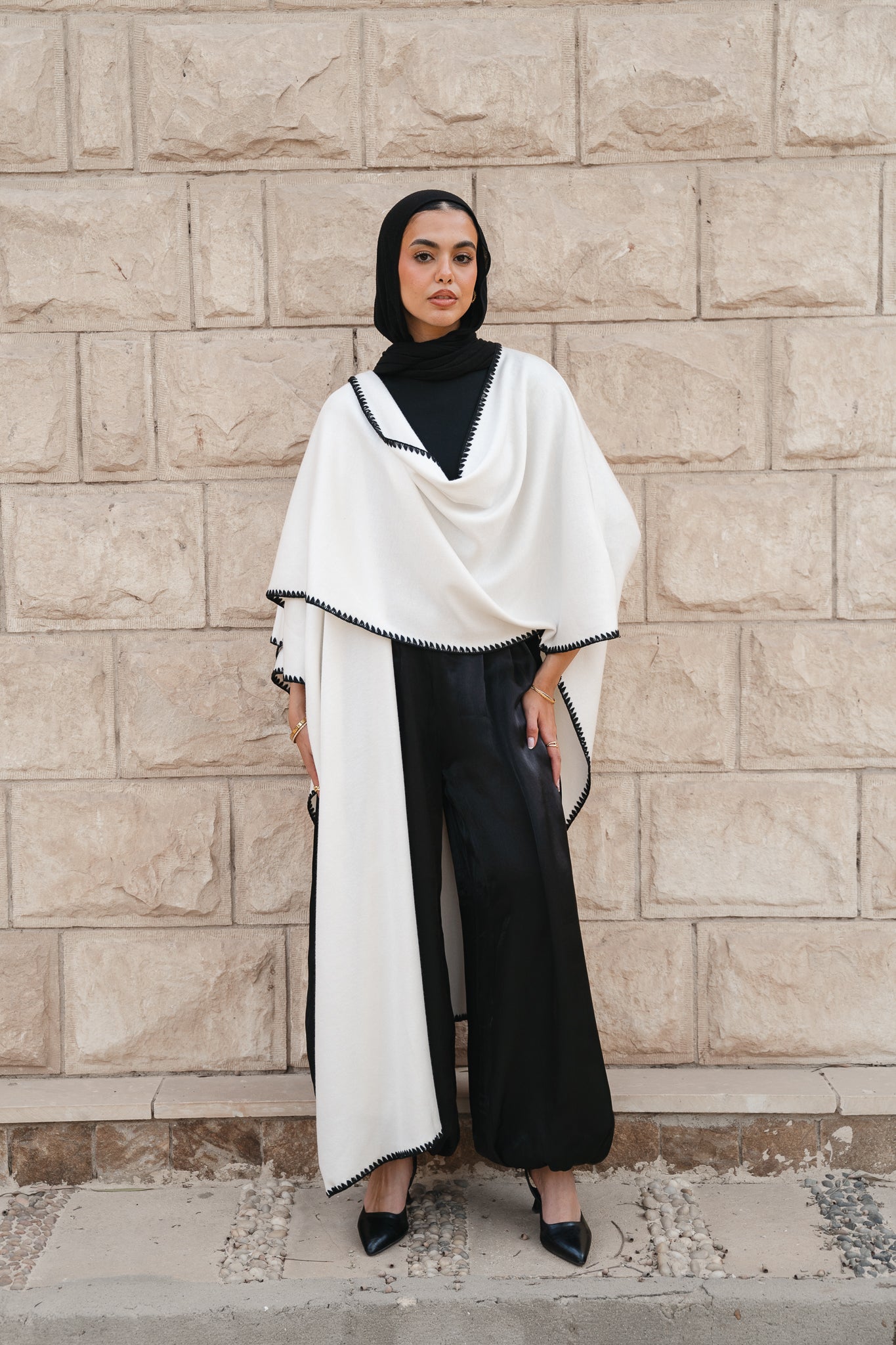Contrast Trim Kaftan-Off white