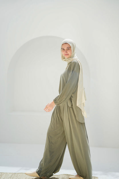 Drape Set-Olive