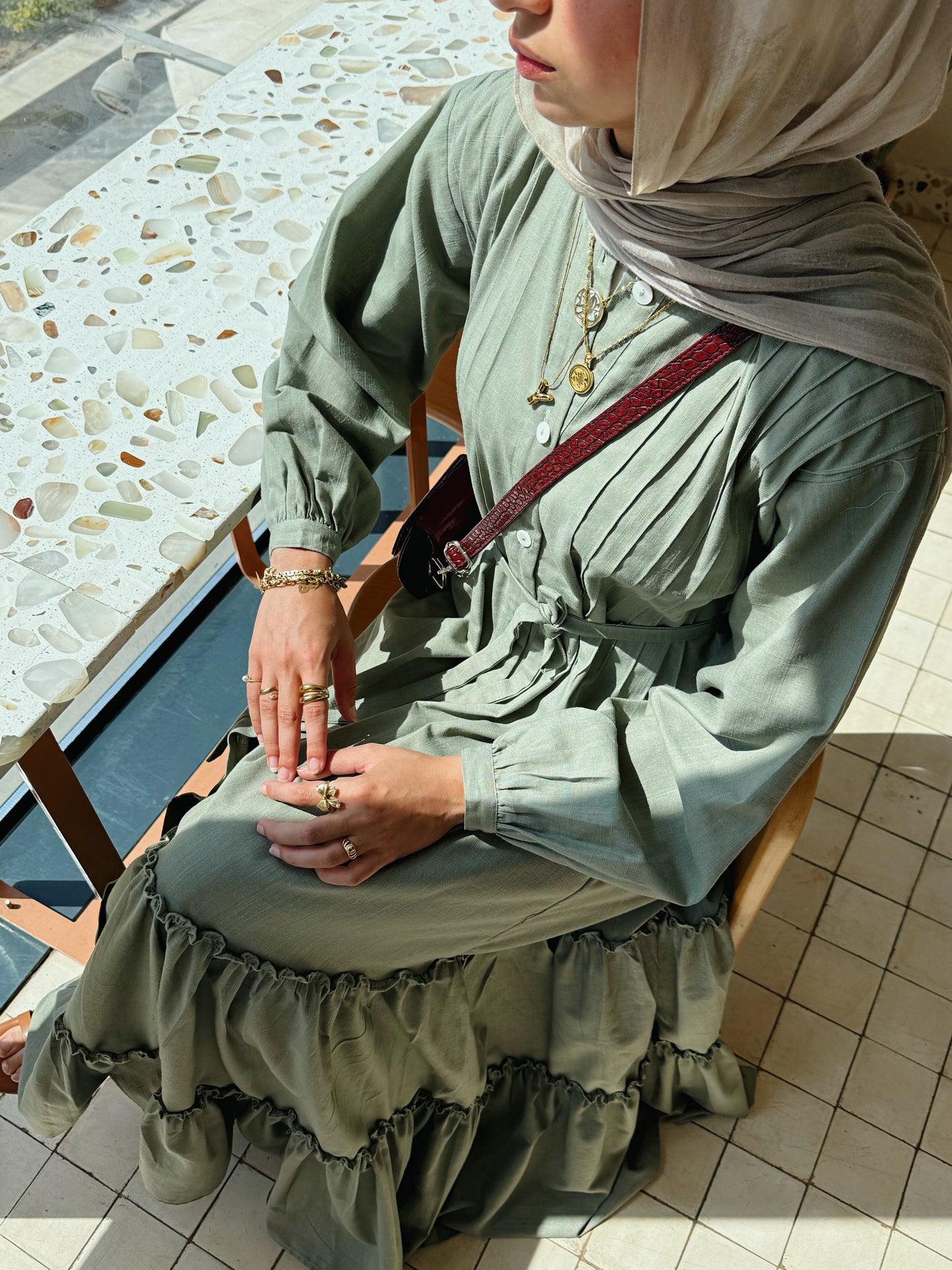 Ruffled linen dress (olive)