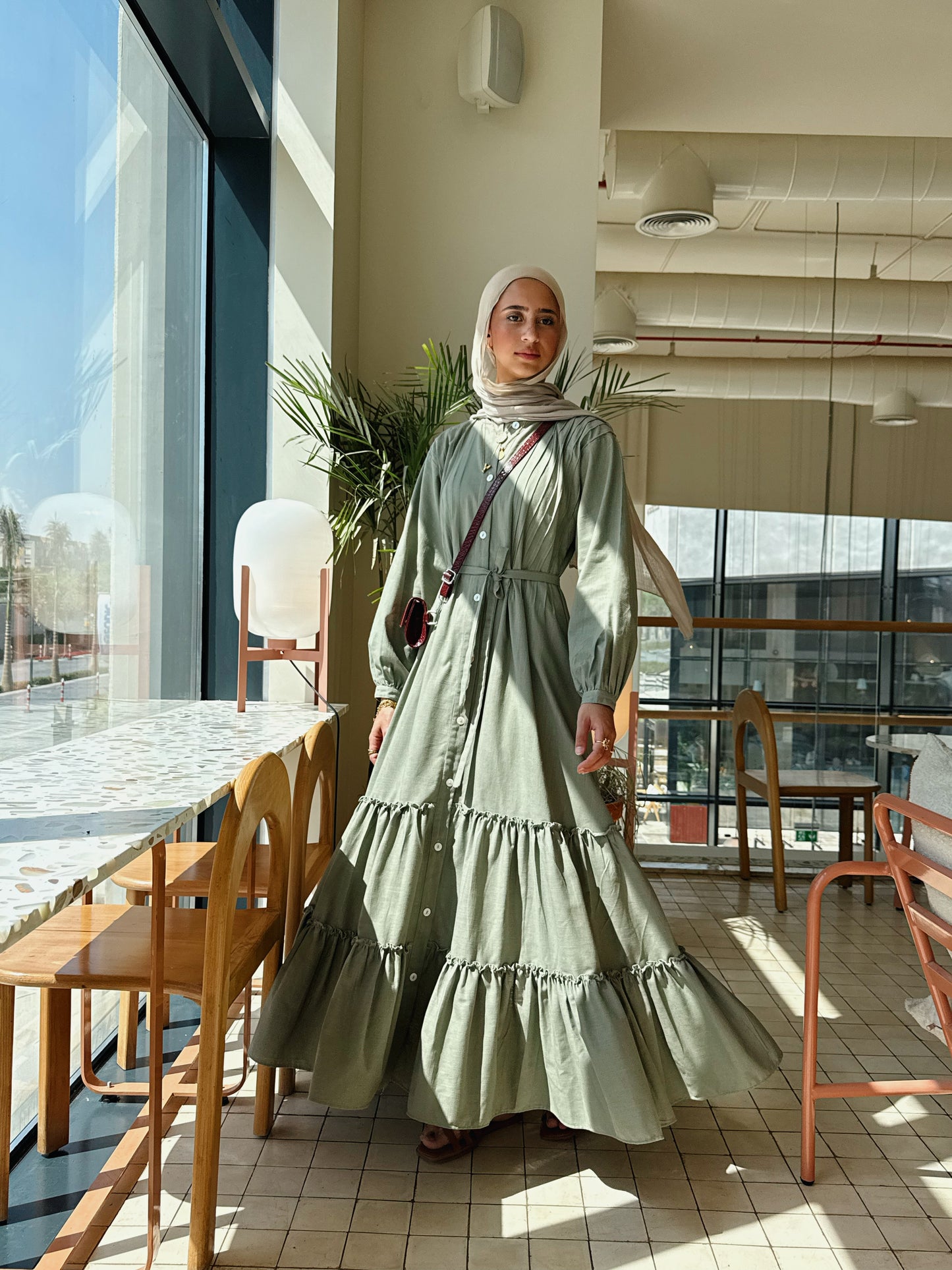 Ruffled linen dress (olive)