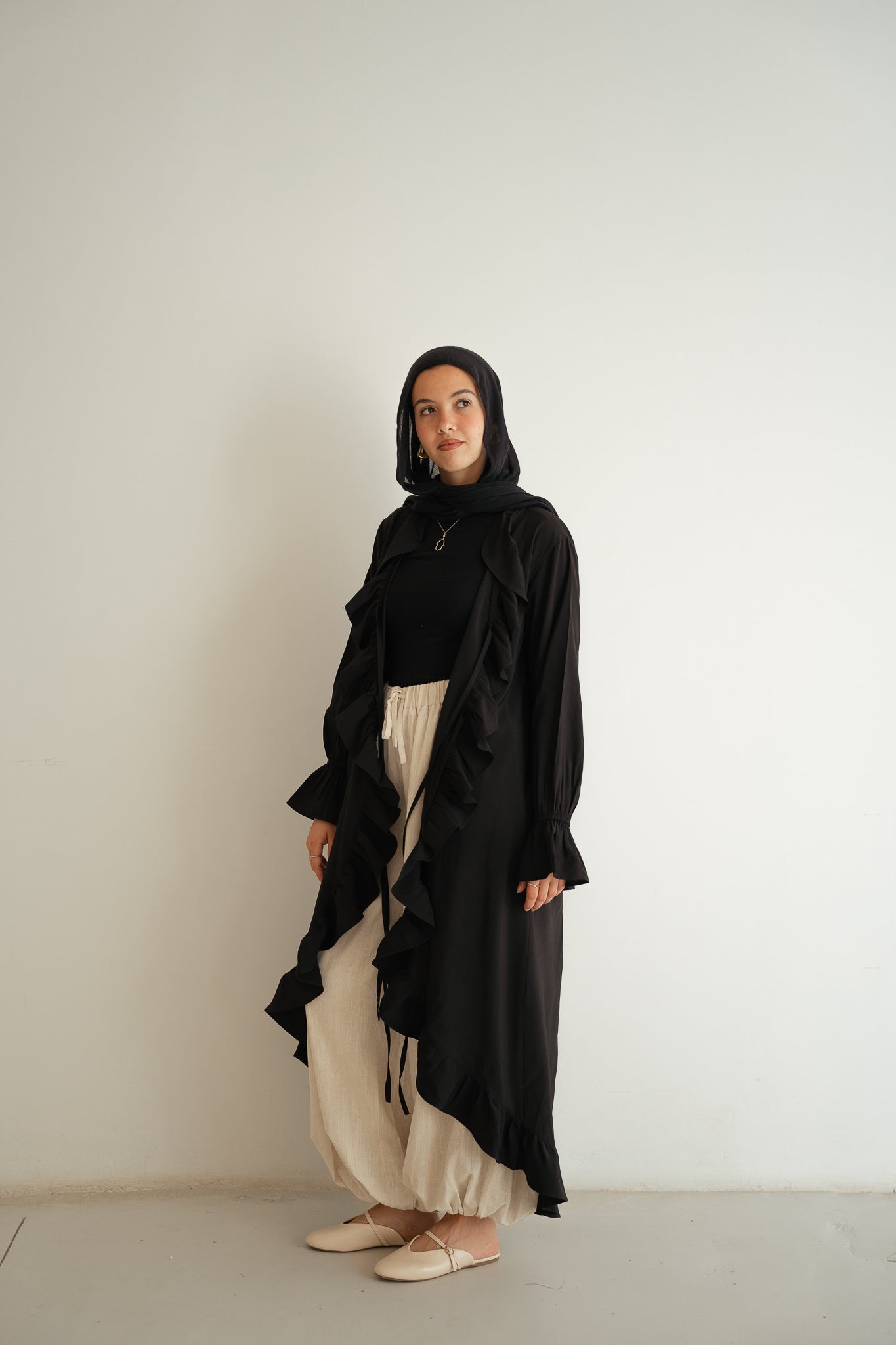 Soft Ruffle Cardigan-Black