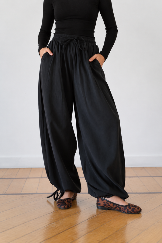 Flowy ballon pants-Black