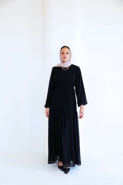 Flowy pleated dress (black)